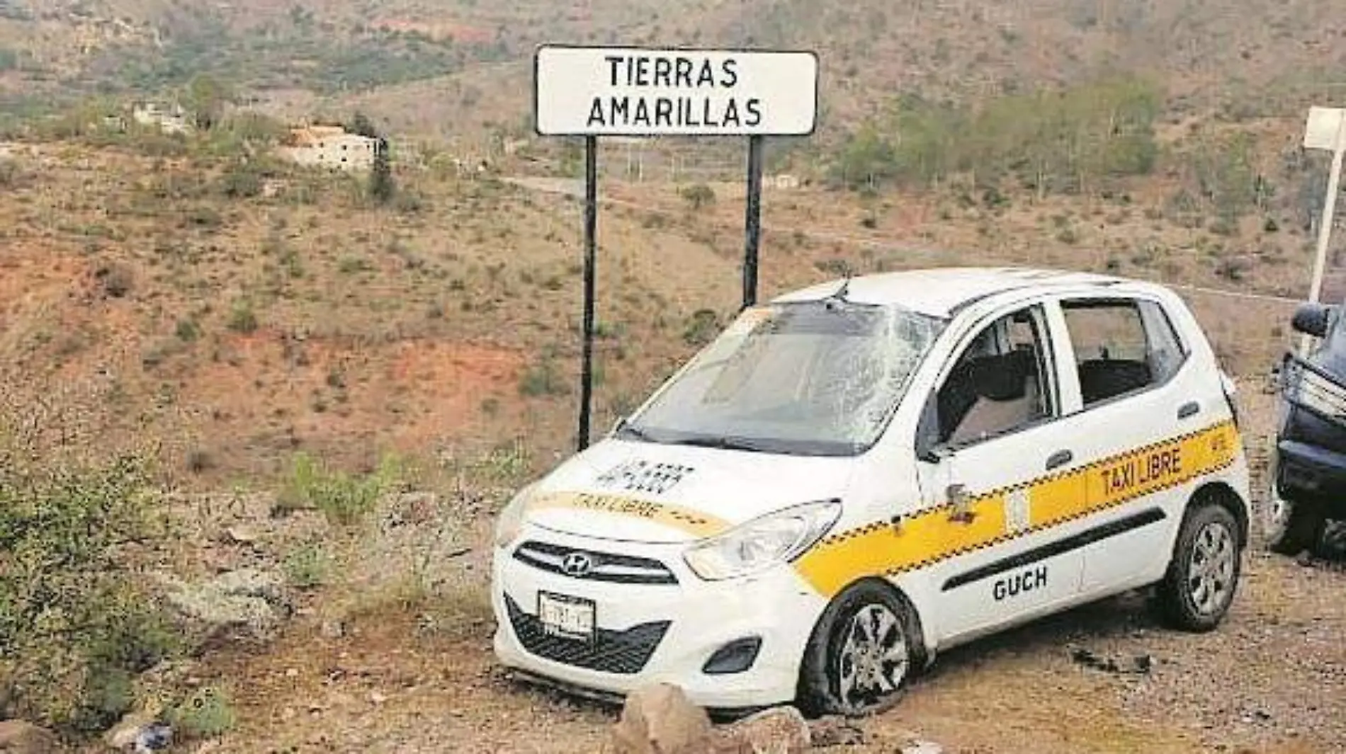 FOTO UNICA PASABA DESAPERCIBIDO POLICIA_CMYK